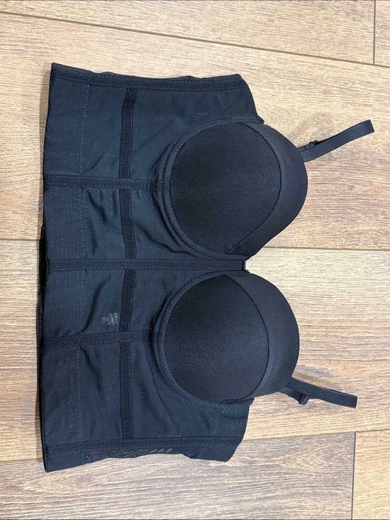 None Other - Bustier with removable black straps.  Size 38/85